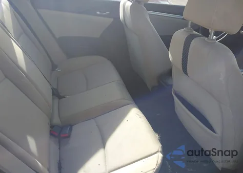 2016 Honda Civic Ex z USA, uszkodzony, nr VIN 2HGFC2F74GH556028